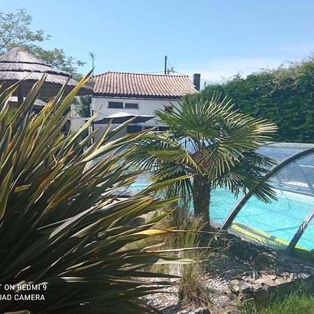 Mas Des Vignes Piscine Chauffee Bed and Breakfast Le Champ-Saint-Pere Buitenkant foto