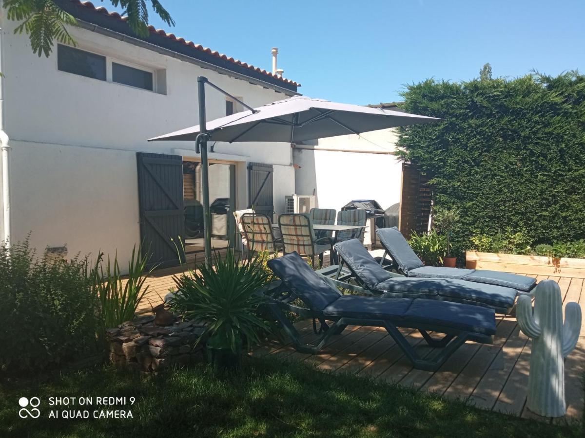 Mas Des Vignes Piscine Chauffee Bed and Breakfast Le Champ-Saint-Pere Buitenkant foto