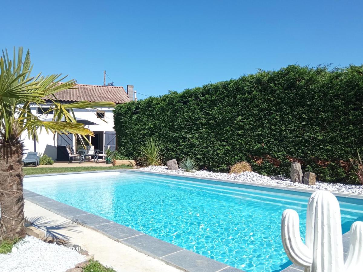 Mas Des Vignes Piscine Chauffee Bed and Breakfast Le Champ-Saint-Pere Buitenkant foto