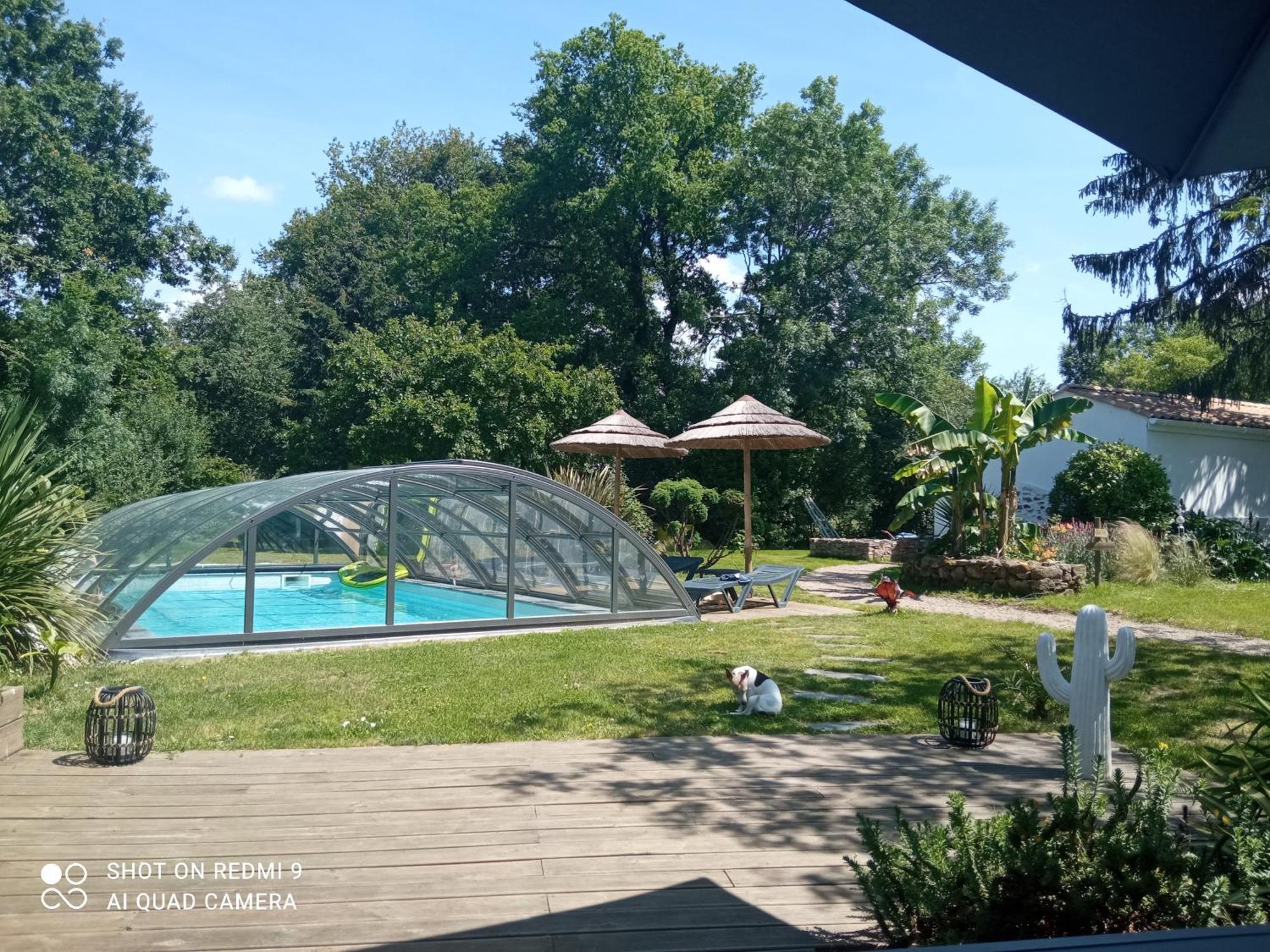 Mas Des Vignes Piscine Chauffee Bed and Breakfast Le Champ-Saint-Pere Buitenkant foto